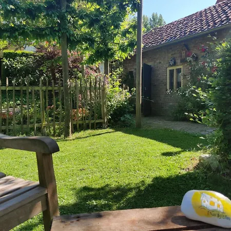 Alojamento de Acomodação e Pequeno-almoço Thuis Bij Elles