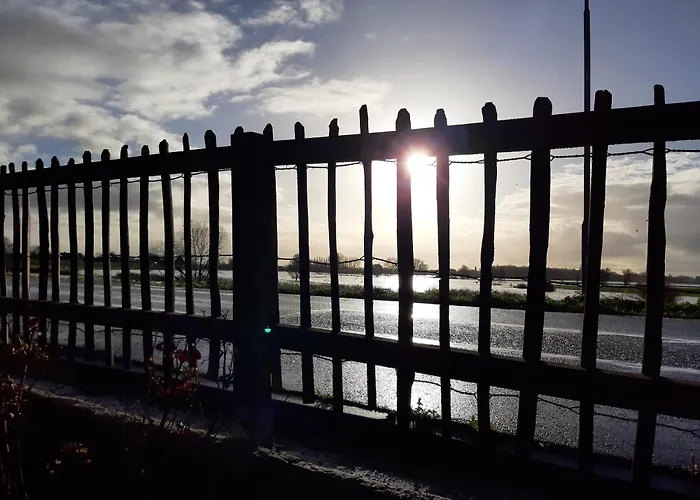 Thuis Bij Elles Bed & Breakfast Zuilichem